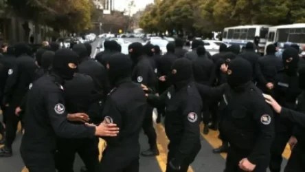 Ովքե՞ր են անհայտ համազգեստով մարդիկ․ ոստիկանները պարտավոր են կրել համազգեստ. Գոհար Մելոյան