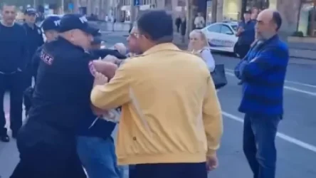 ՏԵՍԱՆՅՈՒԹ․ «Ինչի՞ ես խփում»․ լարված իրավիճակ` «Փակ շուկայի» դիմաց