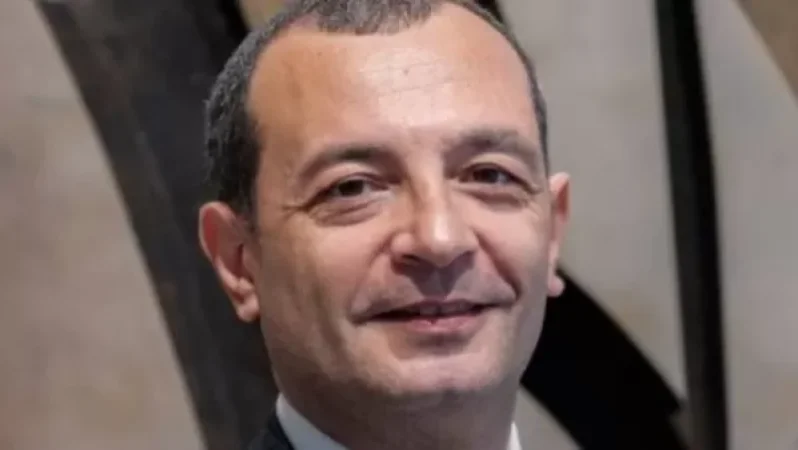 Երևանում ավտովթարի հետևանքով ՀՀ-ում Իտալիայի դեսպանը տեղափոխվել է հիվանդանոց