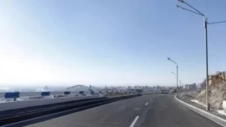 Ծիծեռնակաբերդի խճուղին փլուզման հետևանքով երկկողմանի փակ է