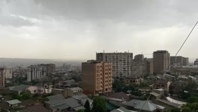 Ուժգին տեղումներ, հոսանքի անջատումներ. ԱԻՆ-ը՝ իրավիճակի մասին