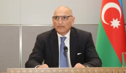 Ամիրբեկովն ասել է՝ ինչ կանի Ադրբեջանը, եթե ՀՀ-ն հրաժարվի Զանգեզուրով անցնող ճանապարհից և երկաթուղուց