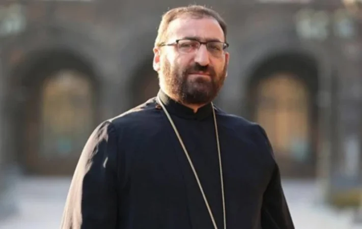 Արշակ սրբազանը ԱԱԾ չի հրավիրվել. ԱԱԾ