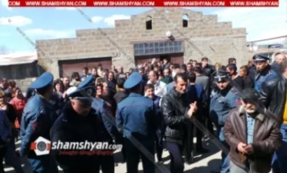 Տզրուկի նման ծծում է մեր արյունը․ Արմավիրի մարզում լարված իրավիճակ է