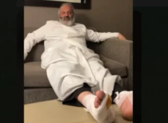 ՏԵՍԱՆՅՈՒԹ. Ես ոչ Ռոբերտ Քոչարյանի մոտ եմ գնացել, ոչ Սերժ Սարգսյանի․ ոտքերս եմ վիրակապել, վերադարձել հրապարակ