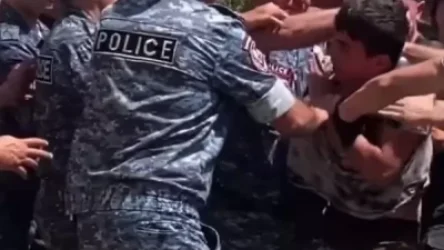 ՏԵՍԱՆՅՈՒԹ. «Մազերից քաշելով բերման է ենթարկում անչափահասի». Ամրամ Մակինյան