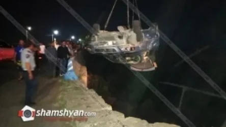 Ողբերգական ավտովթար. 17–ամյա վարորդը Opel-ով գլխիվայր հատնվել է ջրատարում. 16-ամյա տղան մահացել է