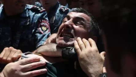 ՏԵՍԱՆՅՈՒԹ․ Թովմասյանը Կառավարության 3-րդ մասնաշենքի քաշքշուկի դրվագները հավաքագրել ու հաղորդում է ներկայացրել