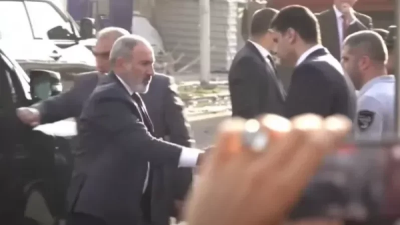 Նիկոլ Փաշինյանը քիչ առաջ ժամանել է «Սուրմալու» առևտրի կենտրոն