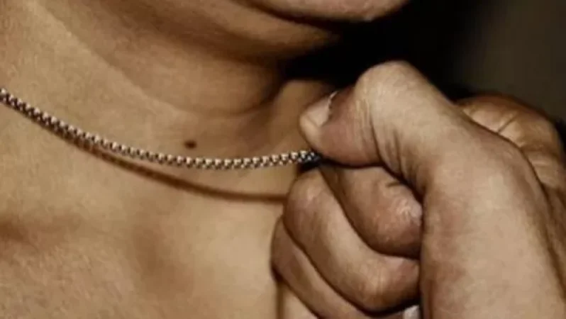 16-ամյա պատանին մեկ այլ երիտասարդի պարանոցից պոկել ու տարել է շղթայի մի մասը