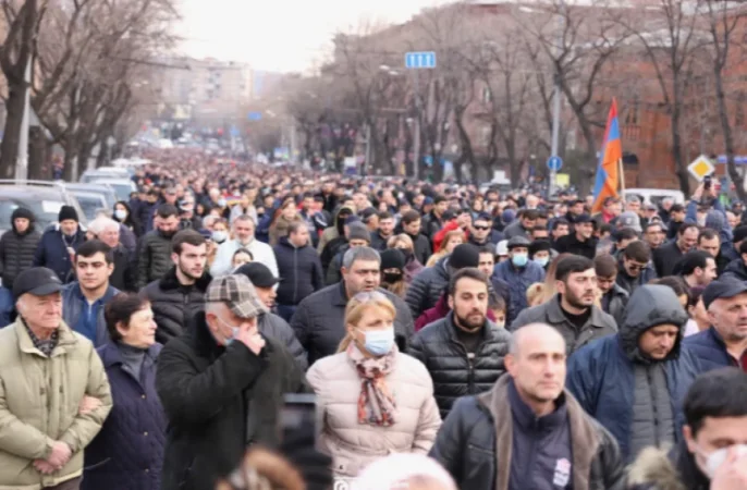 Քաղաքացիները պահանջում են Փաշինյանի հրաժարականը, նա գյուղերը հանձնելու որոշում է կայացրել․ BBC