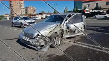 46 համարի երթուղին սպասարկող ավտոբուսն ու Mercedes-ը բախվել են․ կա վիրավոր