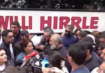 ՏԵՍԱՆՅՈՒԹ․ Փաշինյանն, ով գիտի, նրանց հետ լիտրերով Արցախի թթի օղի է խմել. Սրբազանը՝ Բաքվում գտնվող գերիների մասին