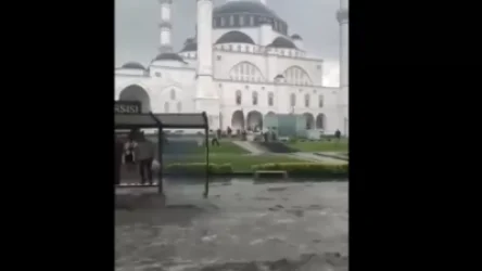 ՏԵՍԱՆՅՈՒԹ. Անկարայում տեղատարափ անձրեւները կաթվածահար են արել քաղաքը. կա զոհ