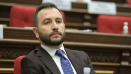 «Մենք չպետք է բանակցենք ընդդիմության հետ, որ նա կատարի իր օրենսդրական պարտականությունները»․ Կոնջորյան