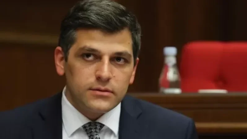 Երևանի փոխքաղաքապետը զայրացրել է Կոնդի բնակիչներին ու վախեցել հանդիպել նրանց. «Ժողովուրդ»