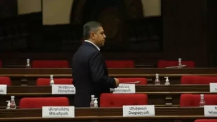 Վանեցյանի գործընկերները մանդատները կդնե՞ն. «Հրապարակ»