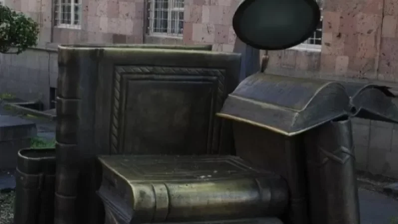 Պարզվել է` ովքեր են լատունե գրքի և երկաթե զանգի գողերը