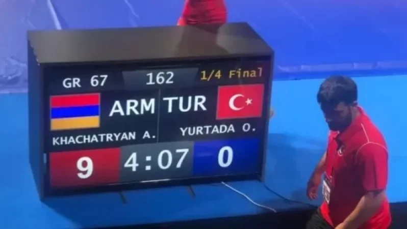 Ashot Khachatryan Wins 9:0 Against Turkish Rival and Advances to Semifinals