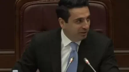 ՏԵՍԱՆՅՈՒԹ․ Շաքարո՛վ կտրեմ ձեր զրույցը․ Ալեն Սիմոնյանը փորձեց լավ տրամադրությամբ սկսել նիստը