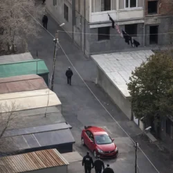 ՏԵՍԱՆՅՈՒԹ․ Քիչ առաջ Երևանի Աջափնյակ վարչական շրջանում կրակոցներ են հնչել․ կան վիրավորներ