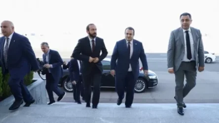 Միրզոյանը ժամանեց Թբիլիսի՝ հանդիպելու Բայրամովին