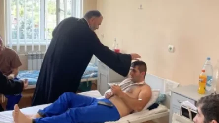 ԼՈՒՍԱՆԿԱՐՆԵՐ` վիրավոր զինծառայողներից. Արցախի թեմի առաջնորդը գնացել է հոսպիտալ