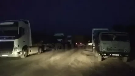 ՏԵՍԱՆՅՈՒԹ. Սիսիանում տասնյակ բեռնատարներ կուտակվել են կշռման կետի դիմաց. ինչ է կատարվում