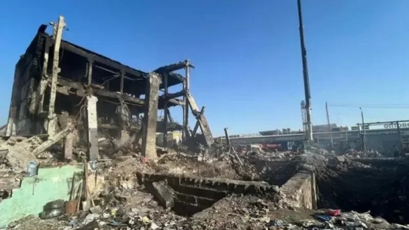 «Մենակ մնացի...». Մարիամին, Սիրարփիին ու 4 տարեկան Մարատին Եղվարդում հրաժեշտ տվեցին