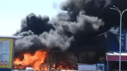 ՏԵՍԱՆՅՈՒԹ․ «Գալակտիկա» առևտրի կենտրոնում գնդակոծությունից հետո հրդեհ է բռնկվել