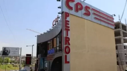 «Ամեն պահի կարող է հրդեհվել և Սուրմալուի նման դեպք գրանցվել»․ խախտումներով բենզալցակայանը գործում է բնակելի շենքին կից