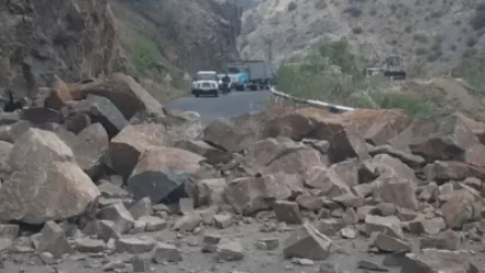 Ջերմուկ տանող ճանաապարհին իրականացվել է պայթեցում. այն երկկողմանի փակ է