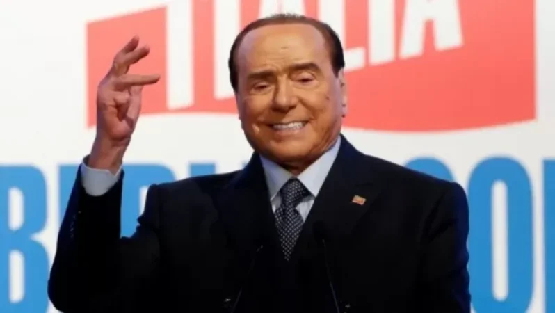 Բեռլուսկոնին ասել է, որ Մերկելի հետ կարող է միջնորդ դառնալ Ռուսաստանի և Ուկրաինայի միջև