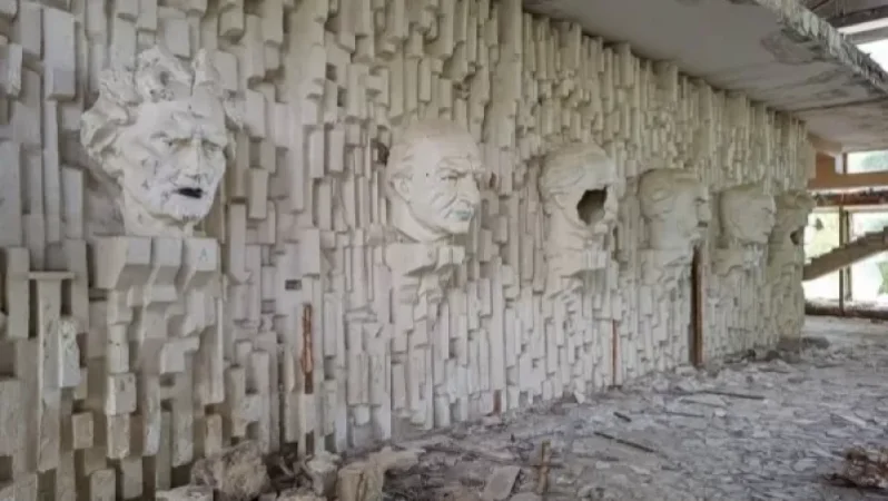 Ինչու են պղծում հայ մեծերի արձանները․ «Հրապարակ»