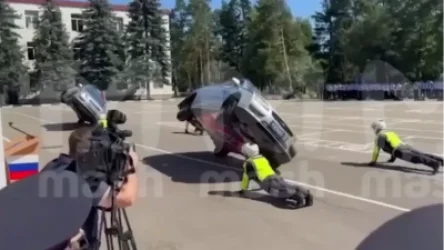 ՏԵՍԱՆՅՈՒԹ.Մոսկվայում ծառայողական մեքենան ընկել է ճանապարհային ոստիկանության տեսուչի վրա` ճզմելով նրան