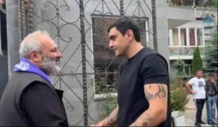 ՏԵՍԱՆՅՈՒԹ.Առուշ Առուշանյանը դիմավորել է Բագրատ Սրբազանին