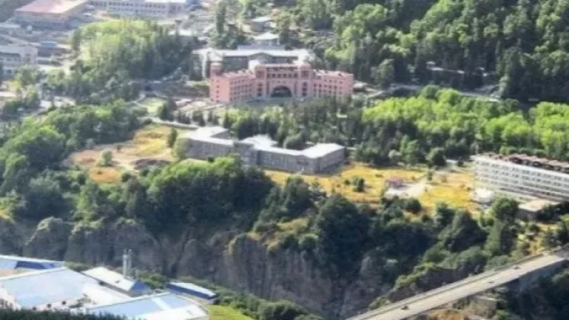 Azerbaijani Shelling Damages Jermuk Military Unit