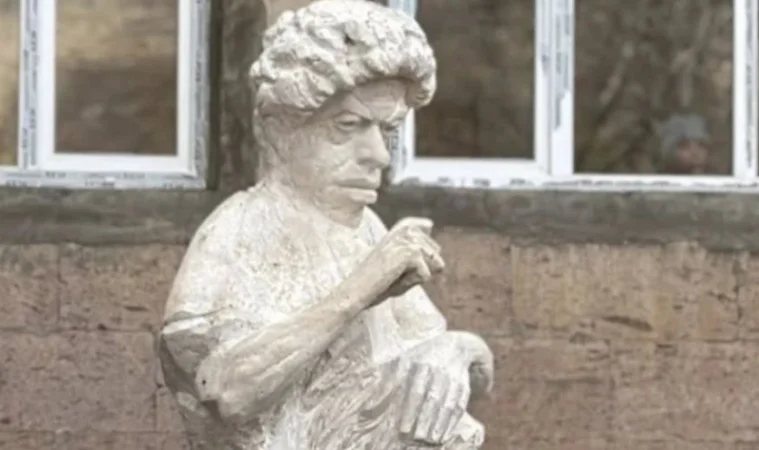 Պարույր Սևակի տուն-թանգարանը նախաձեռնել է հարցում՝ քանդակի հեռացման վերաբերյալ