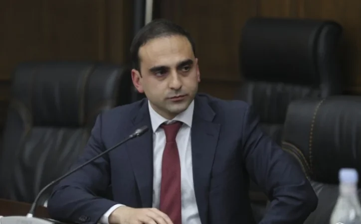 Եթե էդ ընթացքով գնանք, իր դանդաղ մահով կմահանա․ Ավինյան