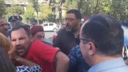 ՏԵՍԱՆՅՈՒԹ․ Հանգիստ թողեք, ի՞նչ եք անում. քաշքշուկ կարմիր բերետավորների և քաղաքացիների միջև