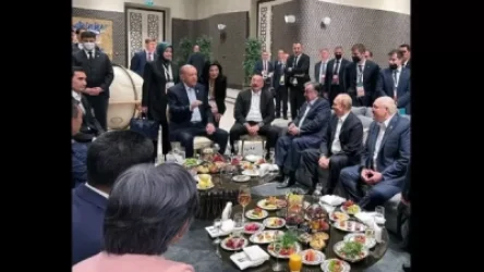 Հրապարակվել է Սամարղանդում երկրների ղեկավարների ոչ պաշտոնական շփումը ներկայացնող լուսանկարը