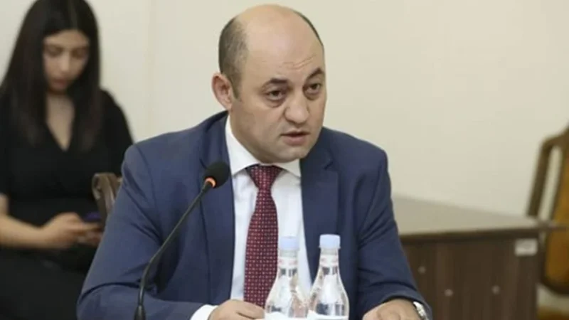 Ավետ Պողոսյանը կազատվի փոխնախարարի պաշտոնից