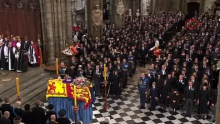 LՈՒՍԱՆԿԱՐՆԵՐ. Թրամփը ծաղրել է թագուհու հուղարկավորության ժամանակ Բայդենին հատկացված «հեռու» տեղը