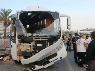 ՏԵՍԱՆՅՈՒԹ. Հրապարակվել է Անթալիայում ռուս և բելառուս զբոսաշրջիկներ տեղափոխող ավտոբուսի վթարման պահը