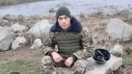 19–ամյա Ռուսլանը ընկերոջ հետ կրակն իրենց վրա են վերցրել, որ մյուսները նահանջեն. News