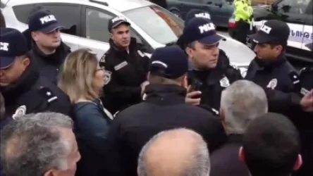 Բախում` ցուցարարների և ոստիկանների միջև