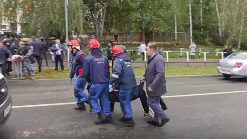 Իժևսկի դպրոցում կրակոցների հետևանքով զոհերի թիվը հասել է 15-ի, որոնցից 3-ը ուսուցիչներ են