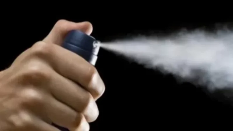 Գիշերային ակումբի պարուհու դեմքին արցունքաբեր գազ է փչել և հափշտակել 9000 դոլարն ու 220 000 դրամ