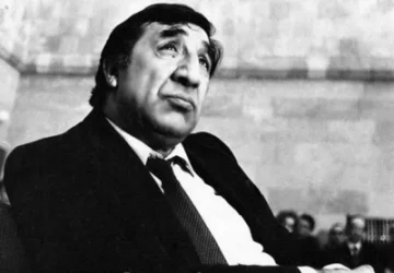 ՀՀ ԱԺ նախագահը Երևանի քաղաքապետին առաջարկել է մայրաքաղաքում կանգնեցնել Մհեր Մկրտչյանի հուշարձանը