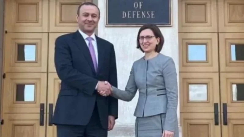 Արմեն Գրիգորյանն ու ԱՄՆ Պաշտպանության քարտուղարի փոխտեղակալը հանդիպել են. ինչ են քննարկել